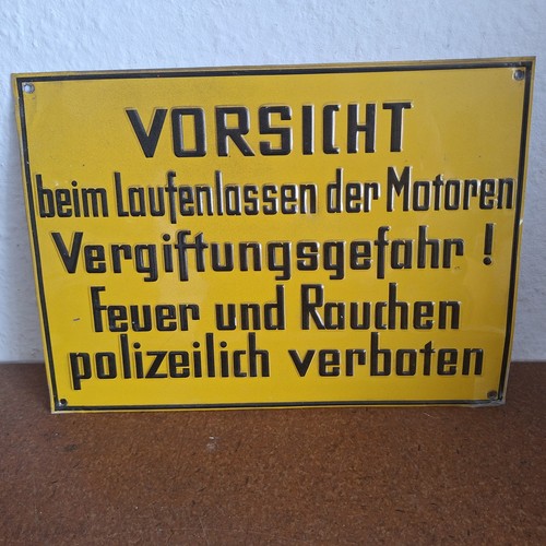 Altes blechschild vorsicht - altes,