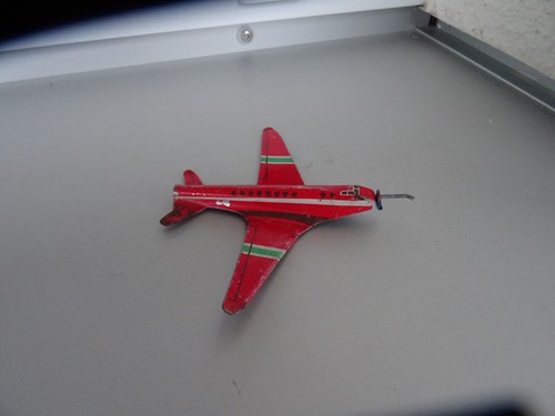 Altes blechspielzeug flugzeug - blechspielzeug,