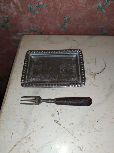 Altes blech tablett - +, um
